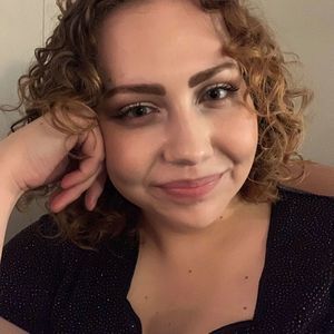 Meet your Posher, Lily